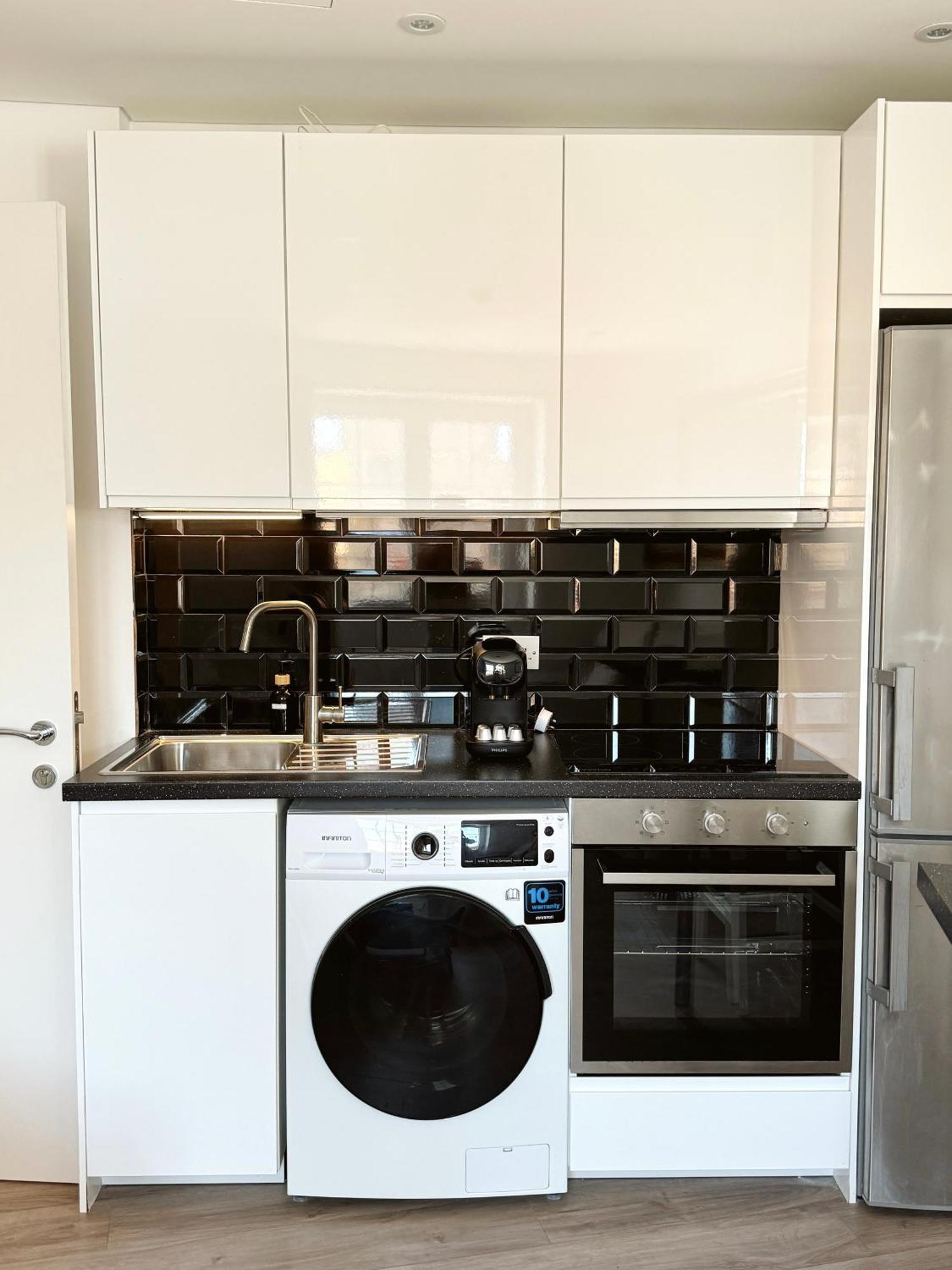 Deluxe City Centre Two Bedroom - Grand Central House Gibraltar Exterior photo