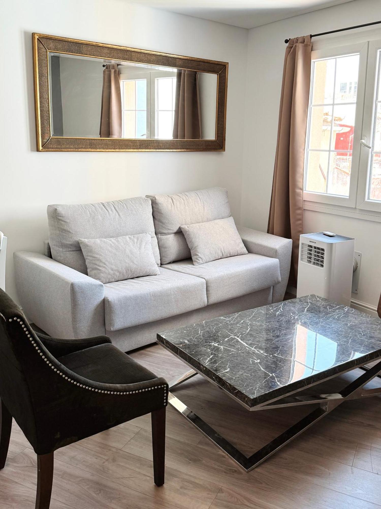 Deluxe City Centre Two Bedroom - Grand Central House Gibraltar Exterior photo