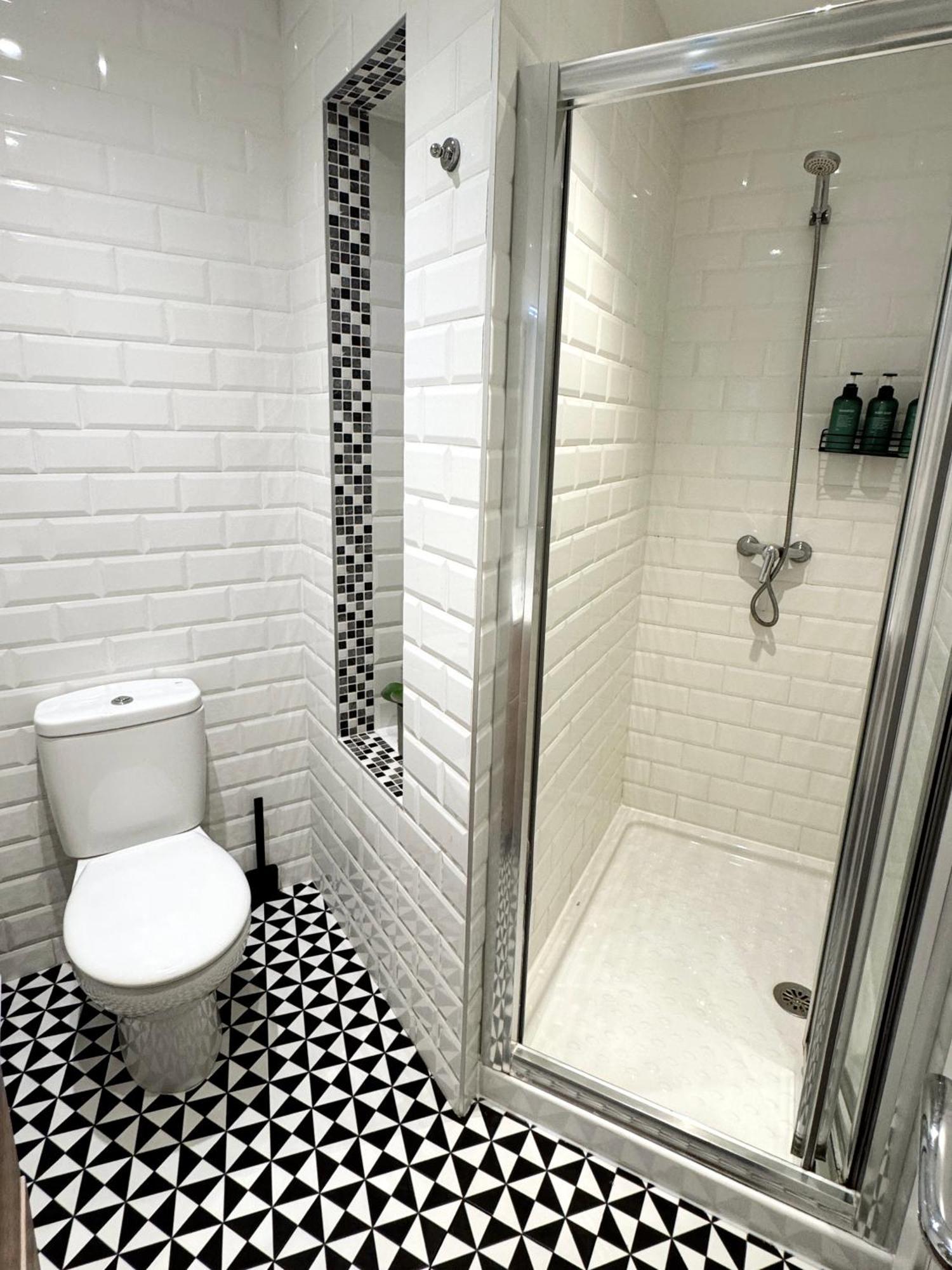 Deluxe City Centre Two Bedroom - Grand Central House Gibraltar Exterior photo